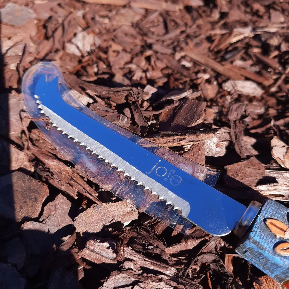 Joie Grape Handle Serrated Knife - Picture 4 of 7